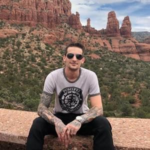 Meet your Posher, Eric